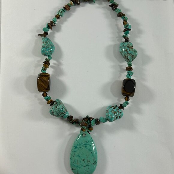 Faux Turquoise Stone Beaded Teardrop Pendant Necklace Chippy Chunky Southwestern - Picture 2 of 8